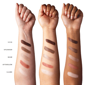 100% PURE blush and highlighter detail demonstrating luminous sheen and natural glow