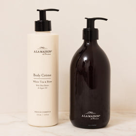 A LA MAISON recyclable bottle label emphasizing 50% recycled plastic packaging benefit