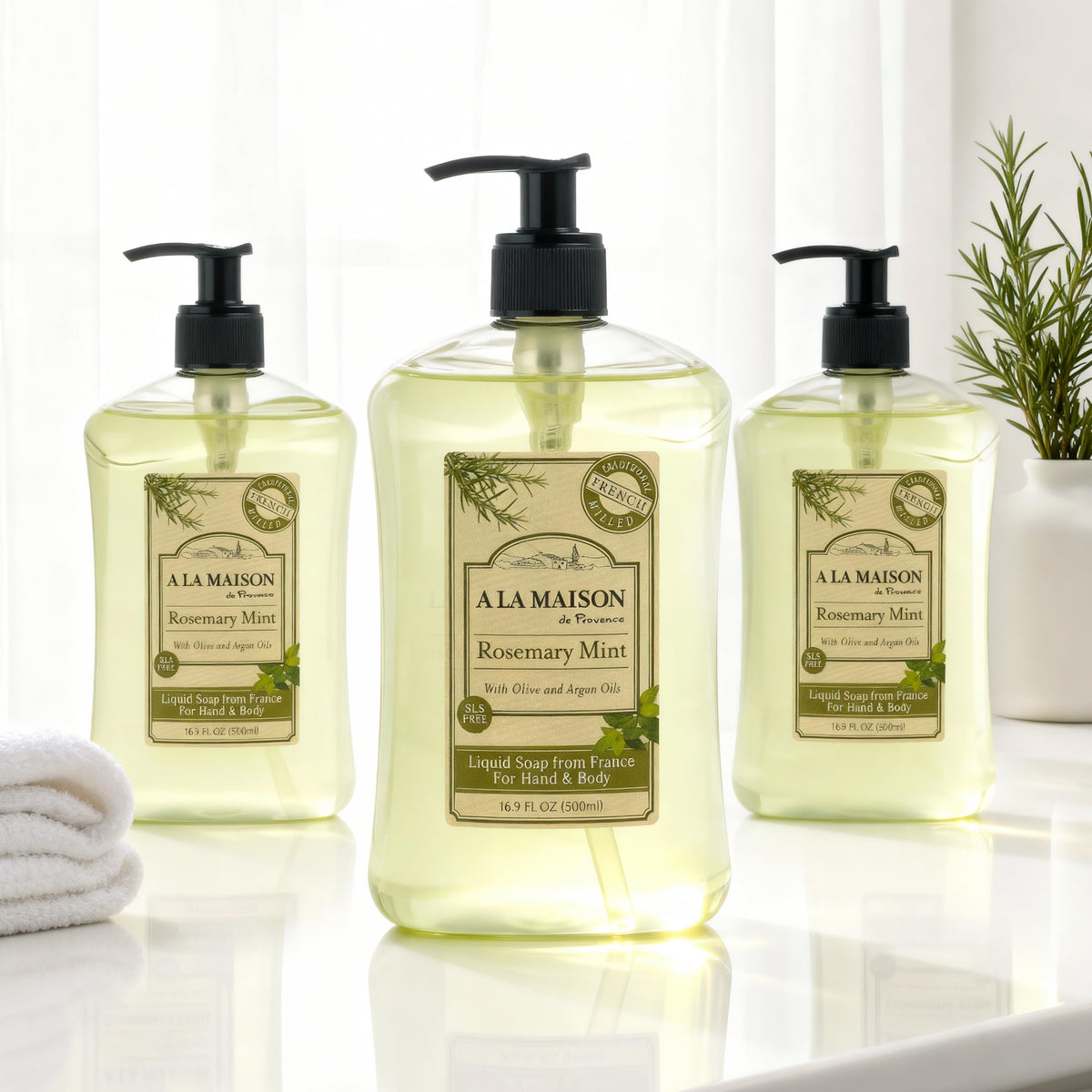 A LA MAISON creamy lather close-up demonstrating gentle moisturizing