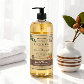 A LA MAISON creamy foam texture demonstrating gentle, moisturizing lather