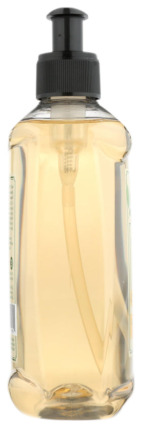 A LA MAISON close texture lather showing soft glycerin-rich foam benefit