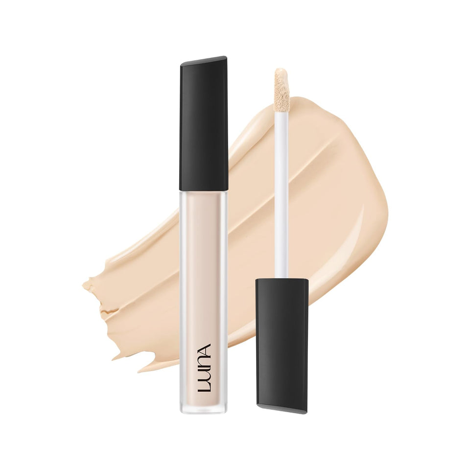 AEKYUNGLUNA front packaging showing compact concealer and branding for easy identification