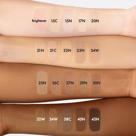 AEKYUNGLUNA LUNA inside a travel makeup bag showing leak-resistant packaging and quick touch-ups