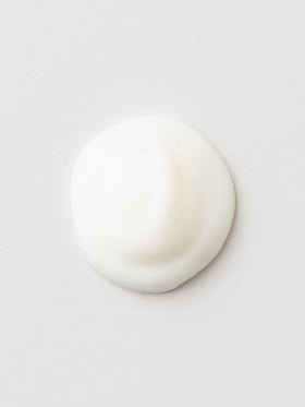 AG Care close-up of conditioner texture highlighting creamy hydrating formula