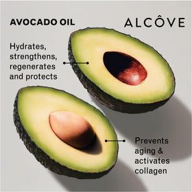 Alcôve being applied in shower showing easy detangling benefit