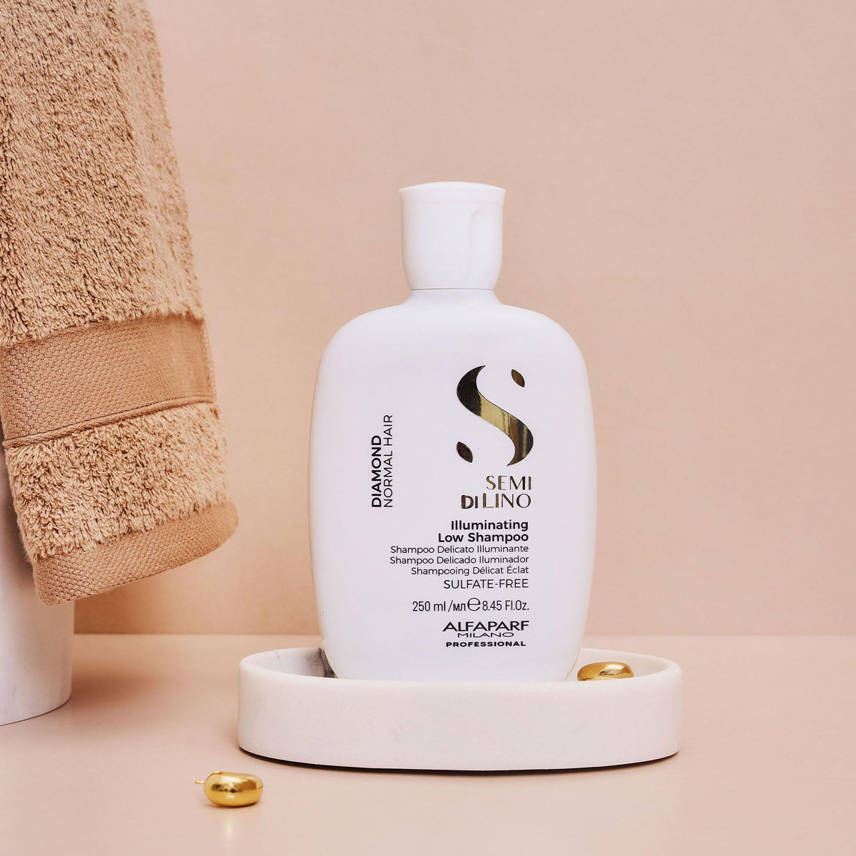 ALFAPARF MILANO label detail highlighting product benefits and ingredients