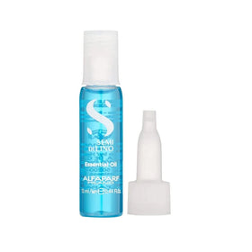 ALFAPARF MILANO golden oil texture demonstrating silky, non-greasy shine