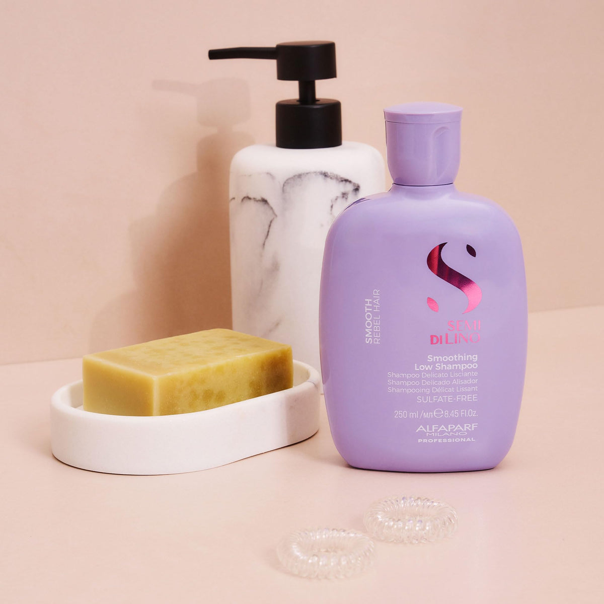 ALFAPARF MILANO hair in use during shampooing, demonstrates frizz control while cleansing