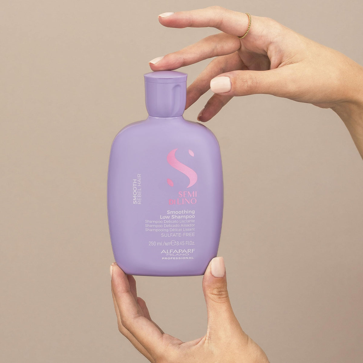 ALFAPARF MILANO pump detail highlighting dispenser ease for measured application