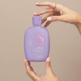 ALFAPARF MILANO pump detail highlighting dispenser ease for measured application