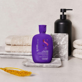 ALFAPARF MILANO label close-up highlighting vegan, sulfate-free benefits