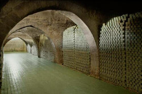 ALKAWTHAR bar held in hand showing true 200g size perception