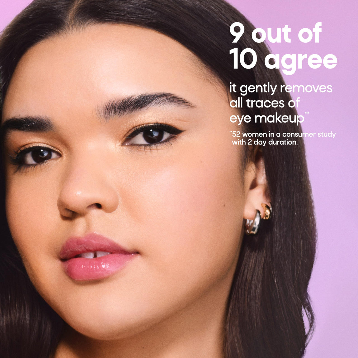 Almay pad wiping mascara from lashes demonstrating effective, no-tug benefit