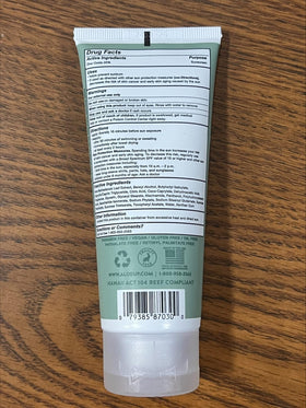 Aloe Up ingredient label closeup showing Gen2 zinc oxide and aloe vera benefits