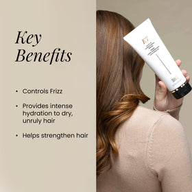 ALOXXI E7 cream texture swatch on hand showing creamy consistency, conveys easy spreadability