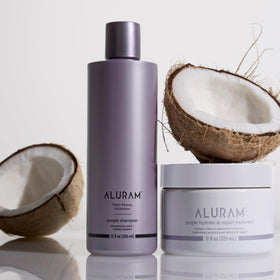ALURAM foam lather in hand demonstrating gentle cleansing and pigmentation control