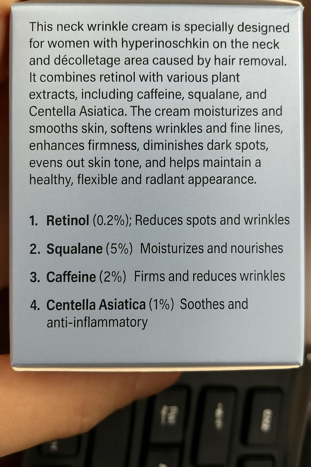 AMZEYE ingredient bottles with aloe and Centella showcasing natural hydration