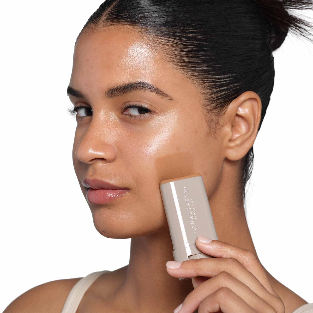 Anastasia Beverly Hills open cap showing label and product information for clarity benefit