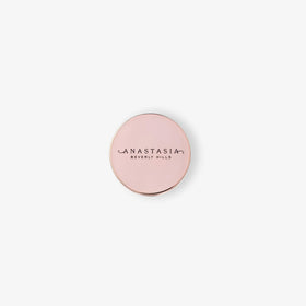 Anastasia Beverly Hills wand and bristles demonstrating precise application and control