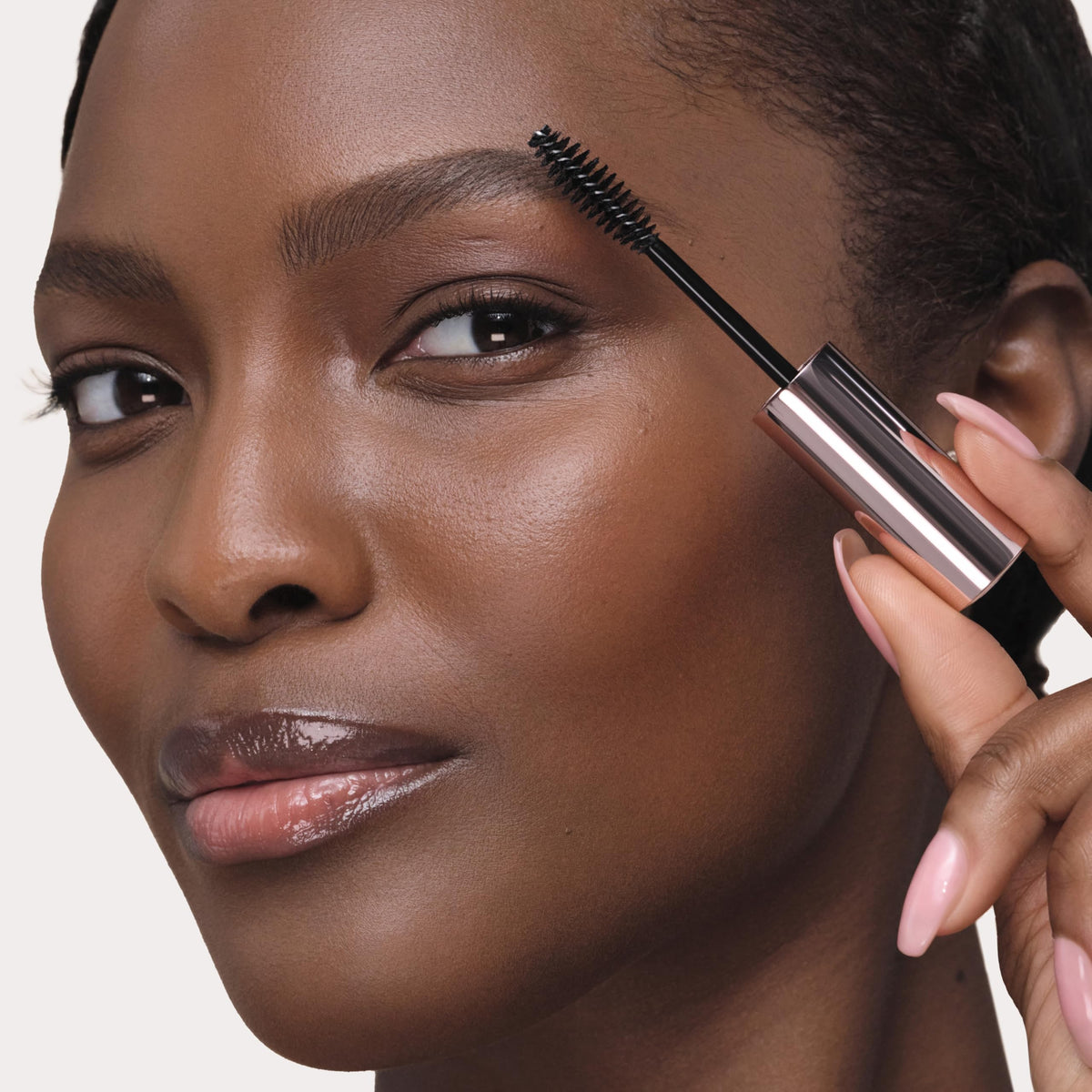 anastasia beverly hills gel texture close-up highlighting lightweight, residue-free finish