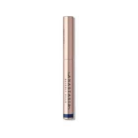 Anastasia Beverly Hills felt-tip close-up for precise, skip-free application benefit
