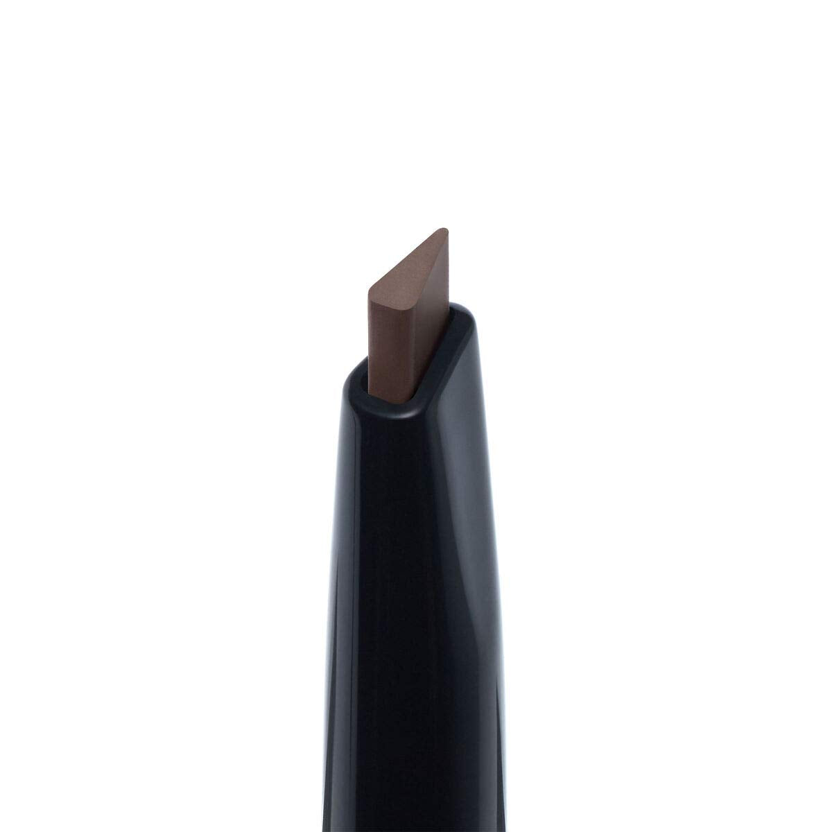 Anastasia Beverly Hills triangular tip close-up enabling precise shaping