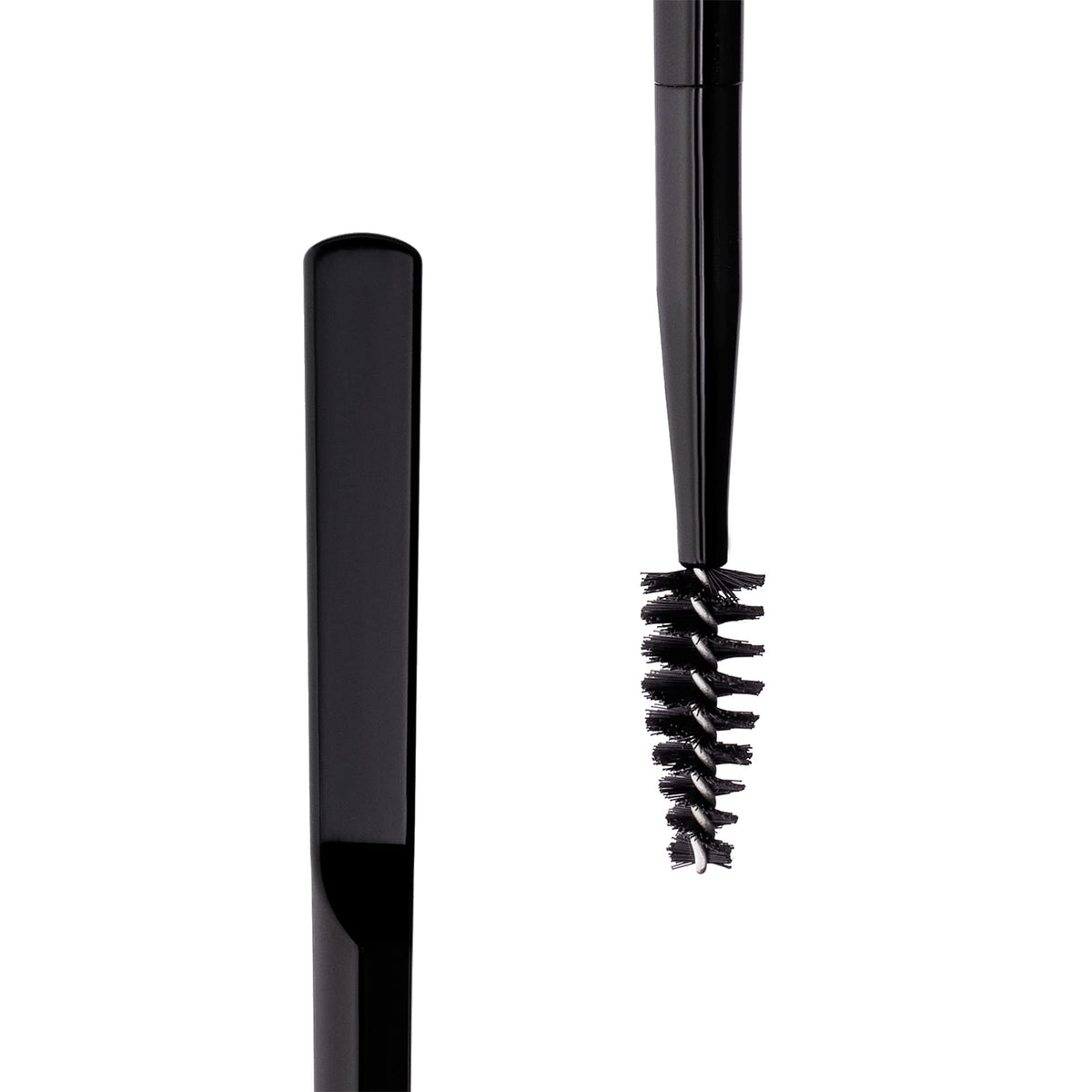 Anastasia Beverly Hills dense spoolie detail coating brows evenly for smooth hold