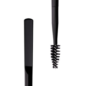 Anastasia Beverly Hills dense spoolie detail coating brows evenly for smooth hold