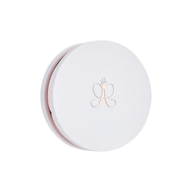 Anastasia Beverly Hills pan close-up highlighting smooth texture and luminous finish