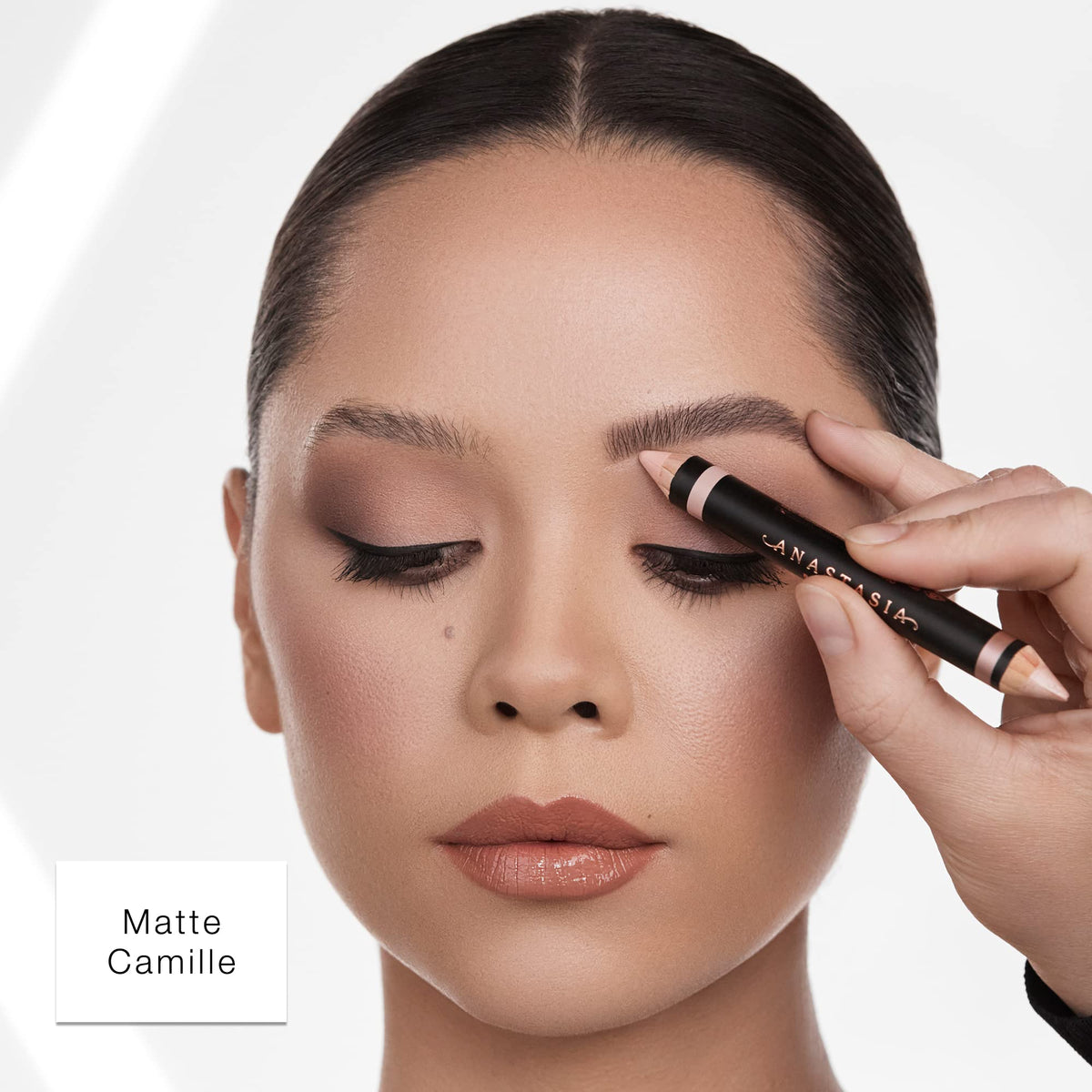 Anastasia Beverly Hills close-up of matte tip showing precise defining texture