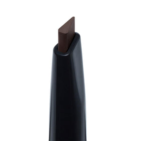 Anastasia Beverly Hills triangular tip close-up for precise multi-edge shaping