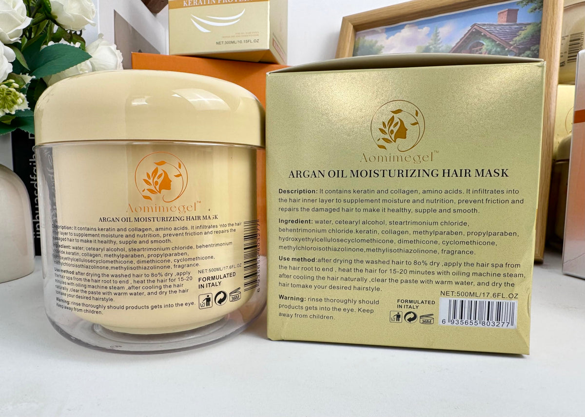 Aomimegel open cap detail revealing cream consistency and convenient dispensing