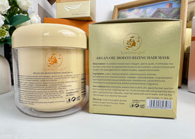 Aomimegel open cap detail revealing cream consistency and convenient dispensing