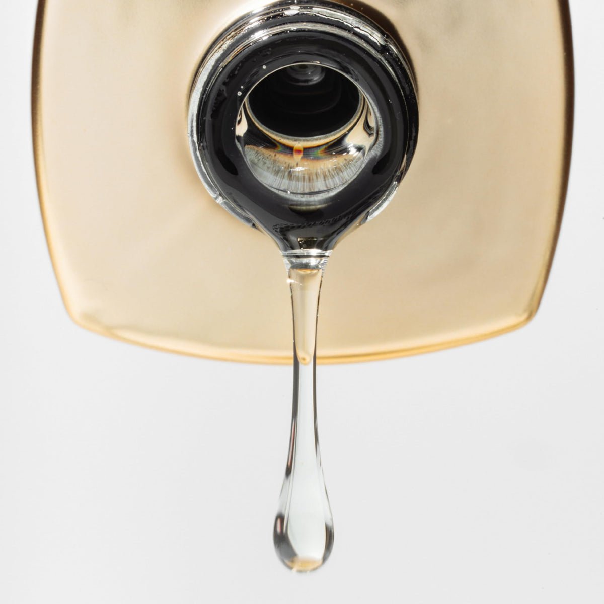 APRÉS product on manicure station conveying salon-ready, ethical beauty