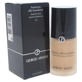 Armani Beauty Luminous Silk bottle front showing elegant packaging and easy dispensing benefit