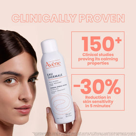 Eau Thermale Avène fine mist close-up demonstrating even hydration effect
