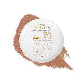 Avène compact front packaging showing SPF 50 protection and compact design benefits