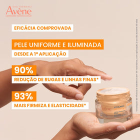 Eau Thermale Avène cream on fingers demonstrating smooth application
