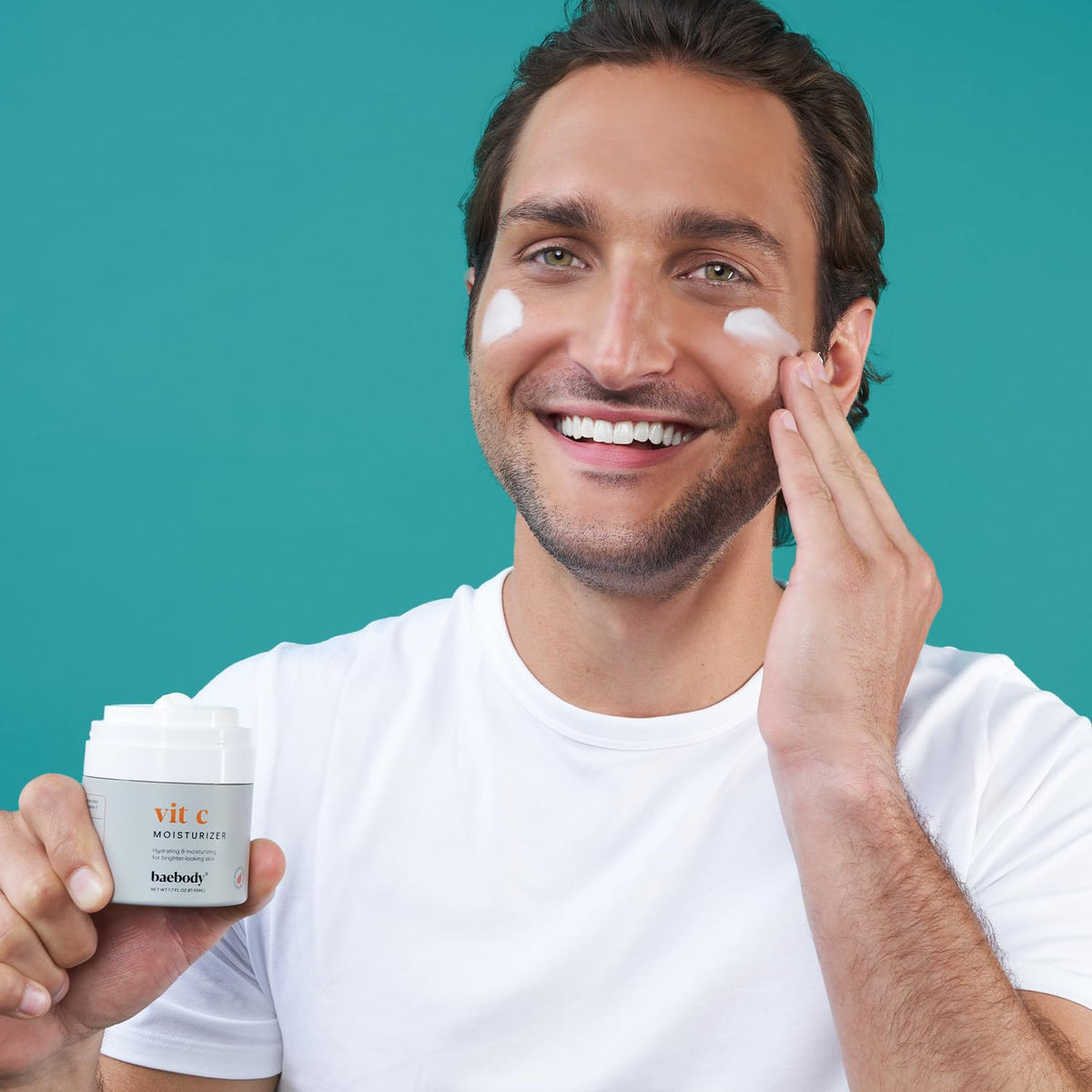 Baebody drop of cream on hand illustrating non-greasy hydration