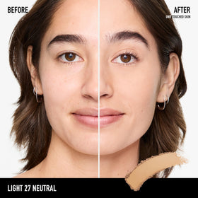 bareMinerals open compact with sponge demonstrating included applicator convenience