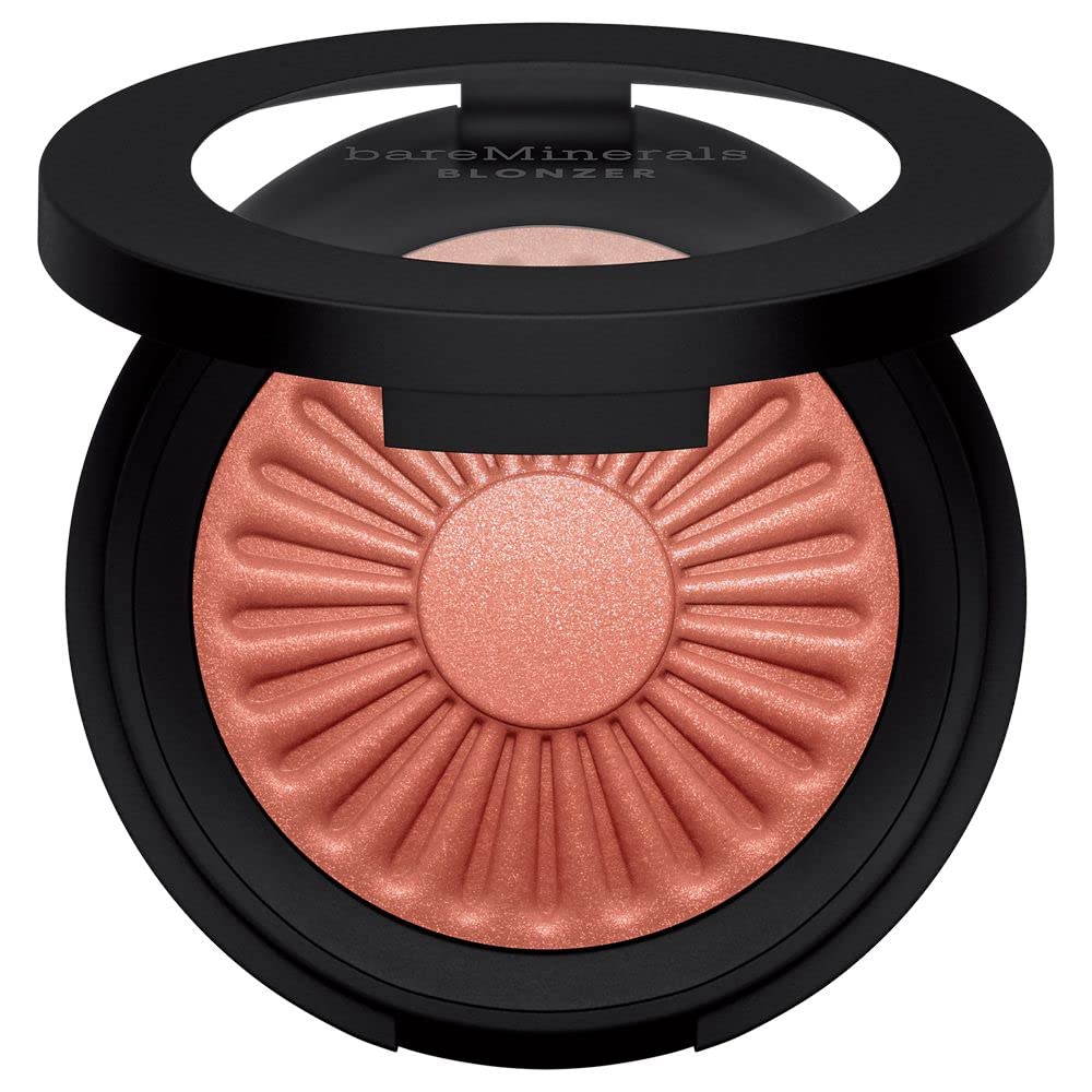bareMinerals compact front view showing Kiss of Copper and travel-ready convenience