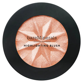 bareMinerals close-up of powder texture showing finely milled pearls for blurred finish