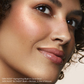 bareMinerals eyelid application close-up showing subtle shimmer and versatility