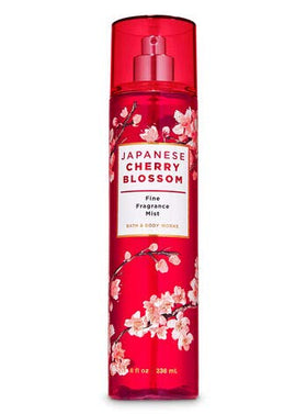 Bath & Body Works fine fragrance mist sprayed on skin demonstrating quick scent refresh benefit