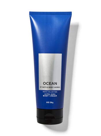 Bath & Body Works Ocean body spray in hand showing quick-refresh benefit