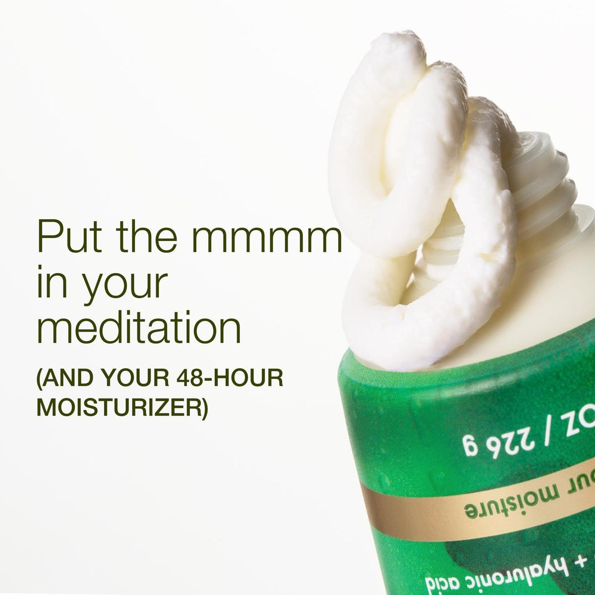 Bath & Body Works dispensing cream on pump showing hydration and smooth application