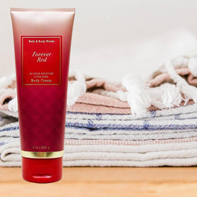 Bath & Body Works applying cream on forearm for lasting skin hydration