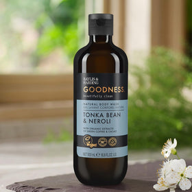 Baylis & Harding cacao extract detail, showcases natural ingredient and comforting scent