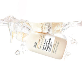Baylis & Harding creamy foam texture demonstrating gentle lather