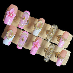 bbyogooz nails on hand in natural light demonstrating wearable, real-life elegance